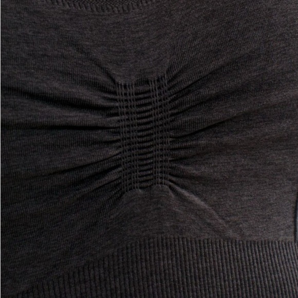 Lululemon Ebb & Flow Tank - Picture 3 of 5